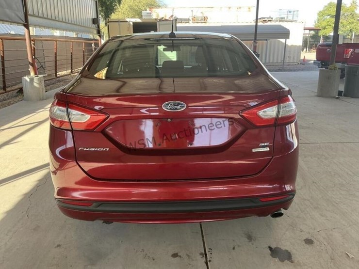 2015-ford-fusion-se-sdn-image-6