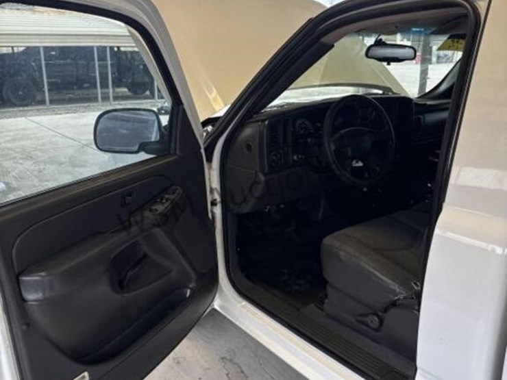 2006-chevrolet-silverado-1500-image-24