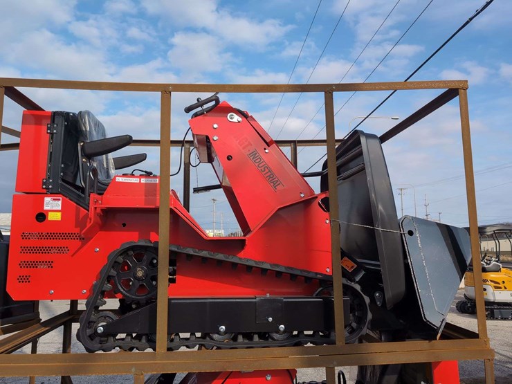 agt-gas-powered-mini-track-skid-steer-loader-sda-140t---red-image-1