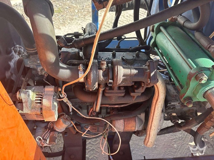 traxmax-kubota-stand-on-track-loader-skid-steer-image-7