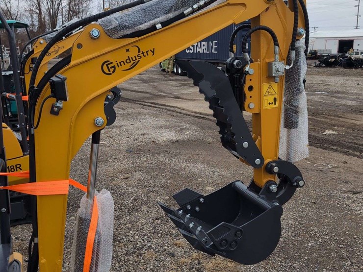 cfg-industrial-mini-excavator---qk18r---yellow-image-8
