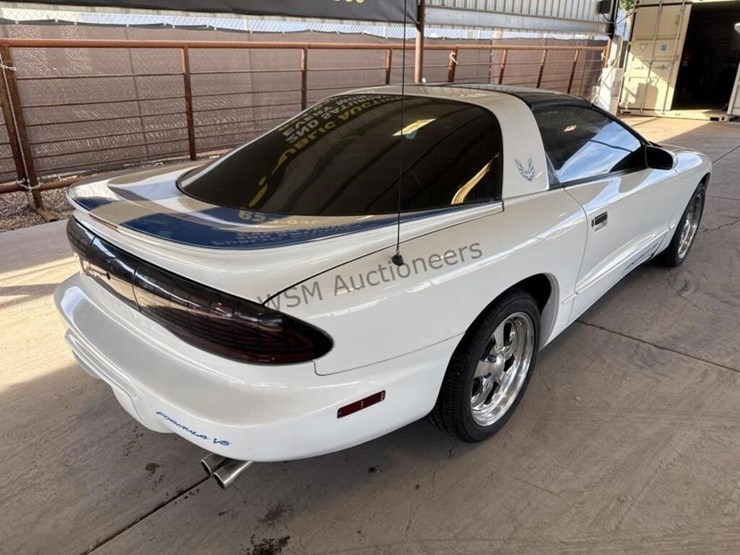 1996-pontiac-firebird-coupe-image-8