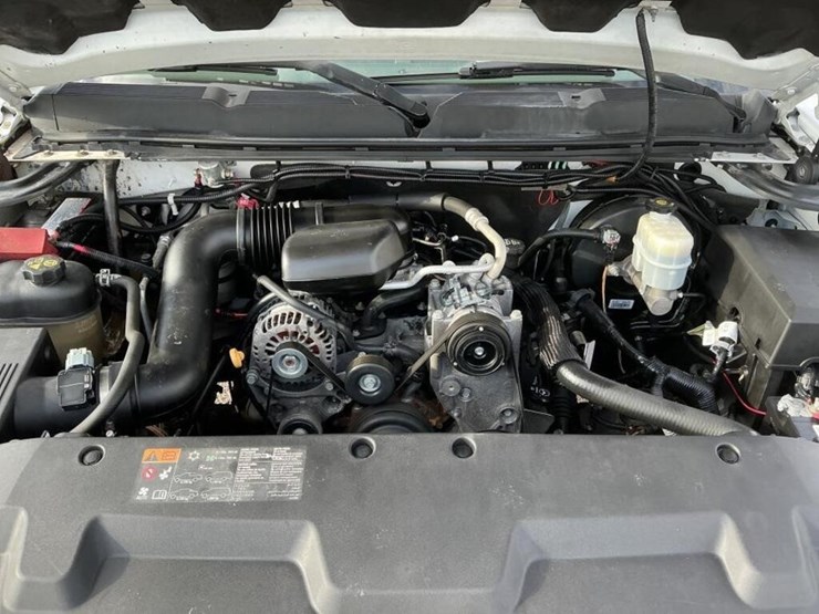 2012-chevrolet-silverado-1500-image-10