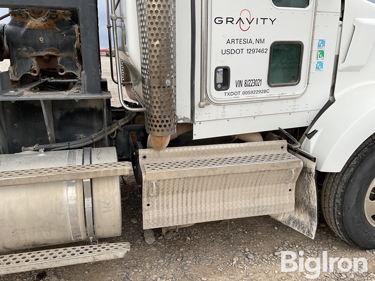 2008-kenworth-t800-image-9