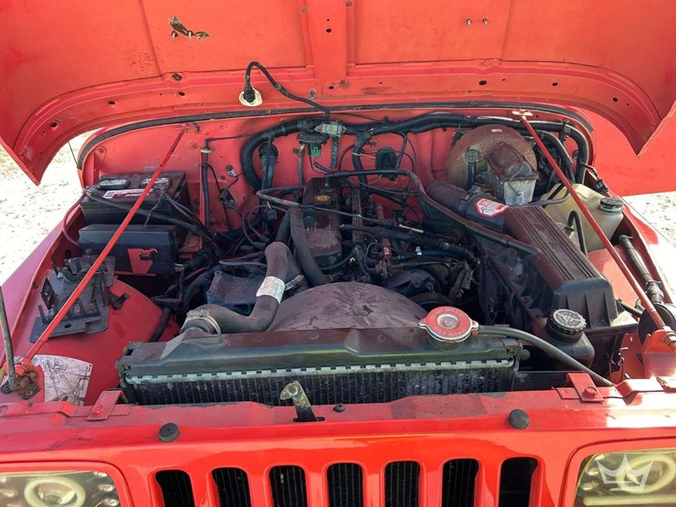 1995-jeep-wrangler-image-7