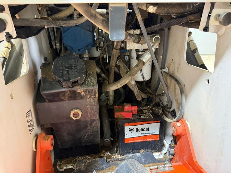 bobcat-mt85-image-15