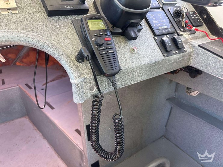 tug-boat-with-tri-axle-magic-tilt-boat-trailer-image-76