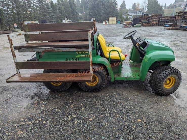 john-deere-gator-image-4
