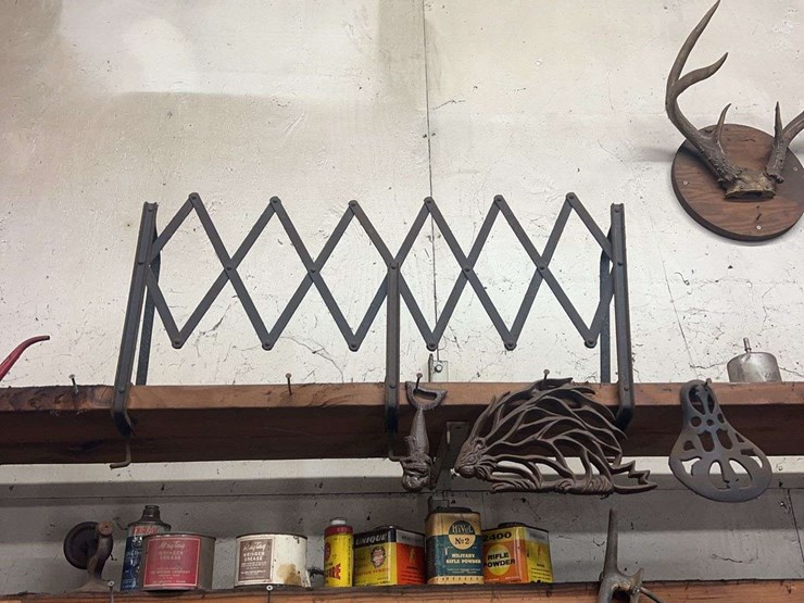 contents-of-right-side-of-the-shelf-image-8