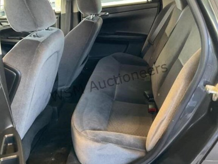 2014-chevrolet-impala-sdn-image-23