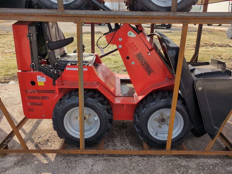 agt-gas-powered-mini-track-skid-steer-loader-sda-140w---red-image-5