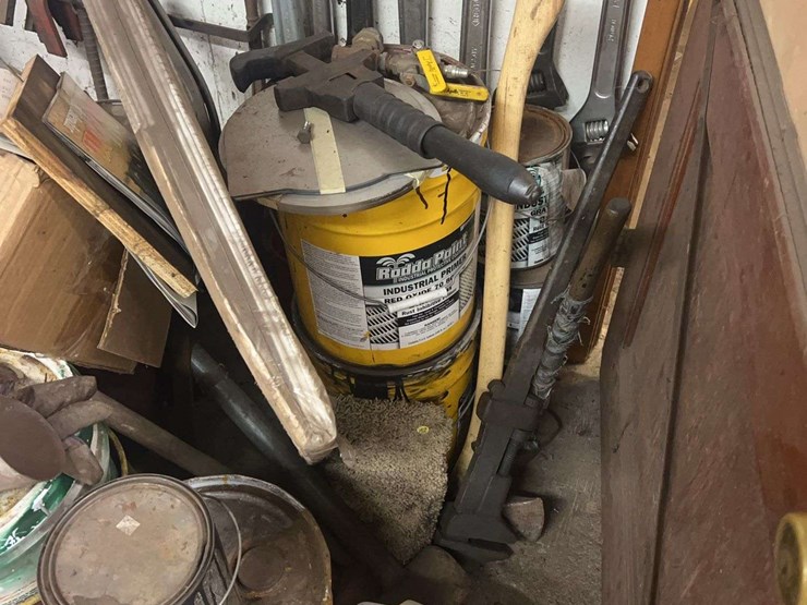 contents-of-wall-image-8