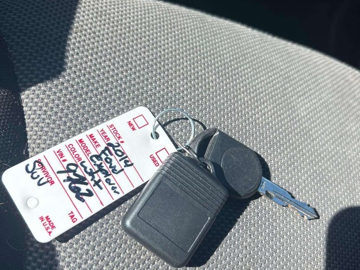 2014-ford-explorer-image-23