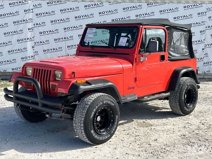 1995-jeep-wrangler-image-1