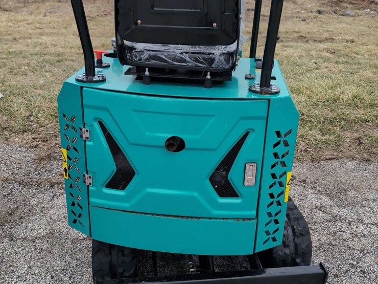 cfg-industrial-mini-excavator---mh12r---green-image-5