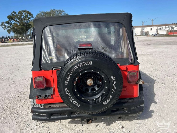 1995-jeep-wrangler-image-22