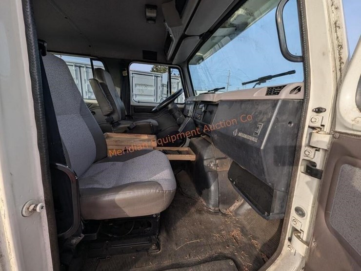 1997-international-4700-image-15