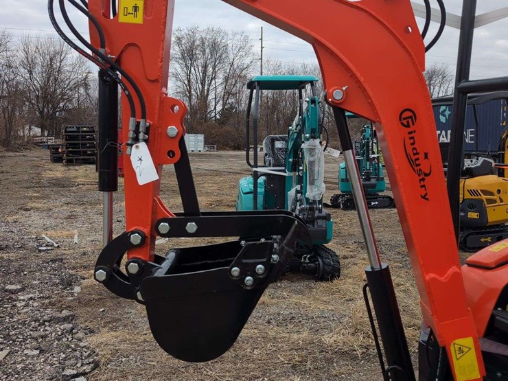 cfg-industrial-mini-excavator---nt20-cz---red-image-2
