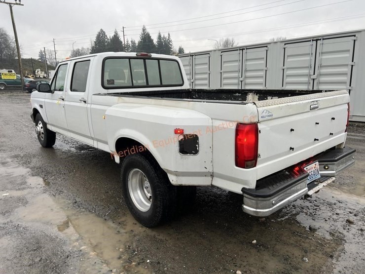 ford-f350-xlt-image-3