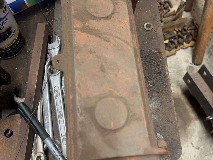 rolling-bench-with-contents-image-3