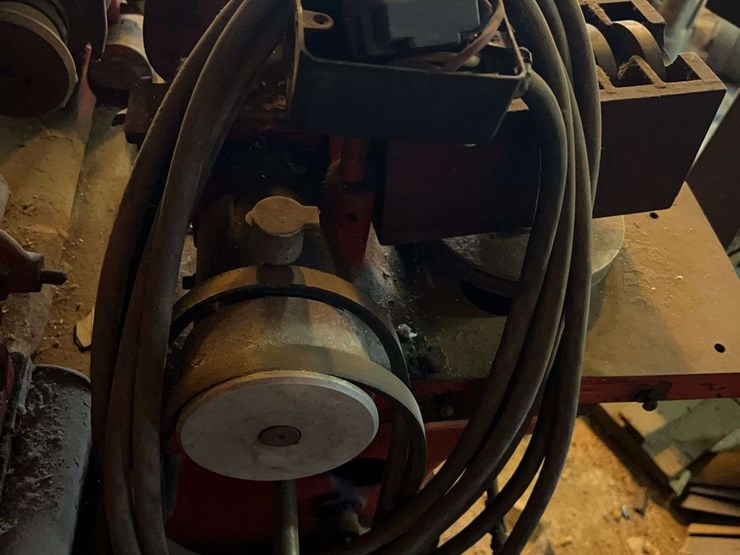 piston-turning-and-grinding-machine-image-13