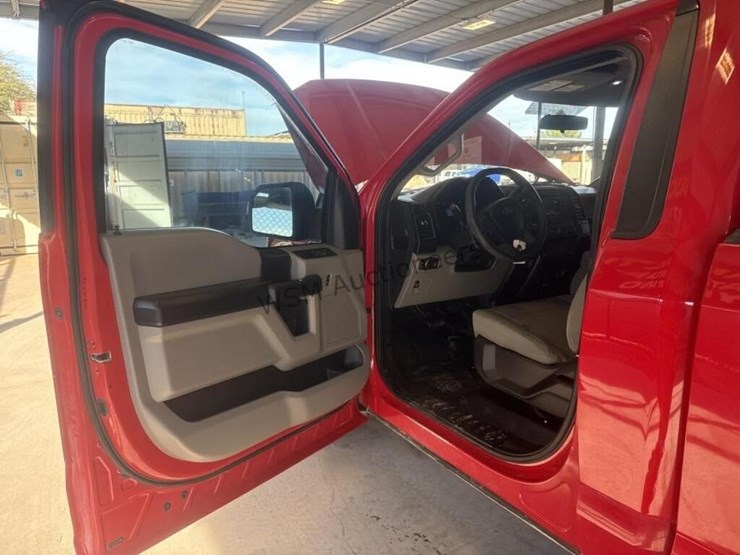 2017-ford-f150-image-22