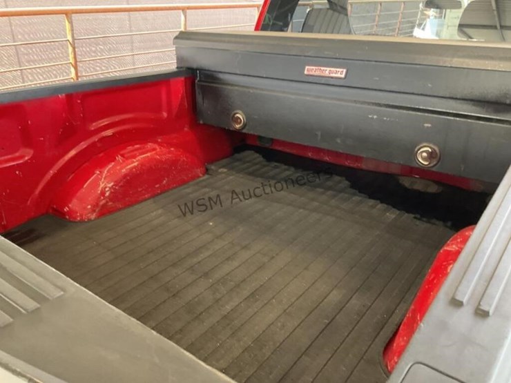 2017-ford-f150-image-9