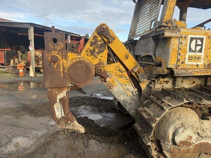 caterpillar-d7f-image-32