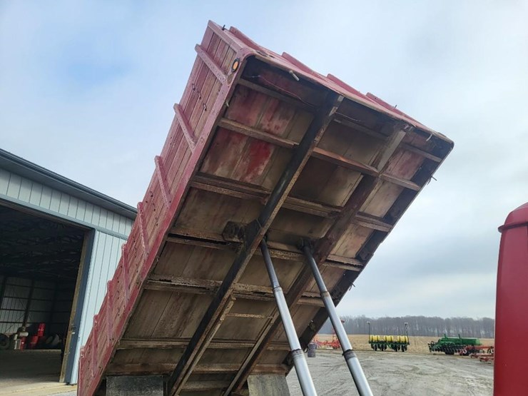 1970-international-loadstar-image-66