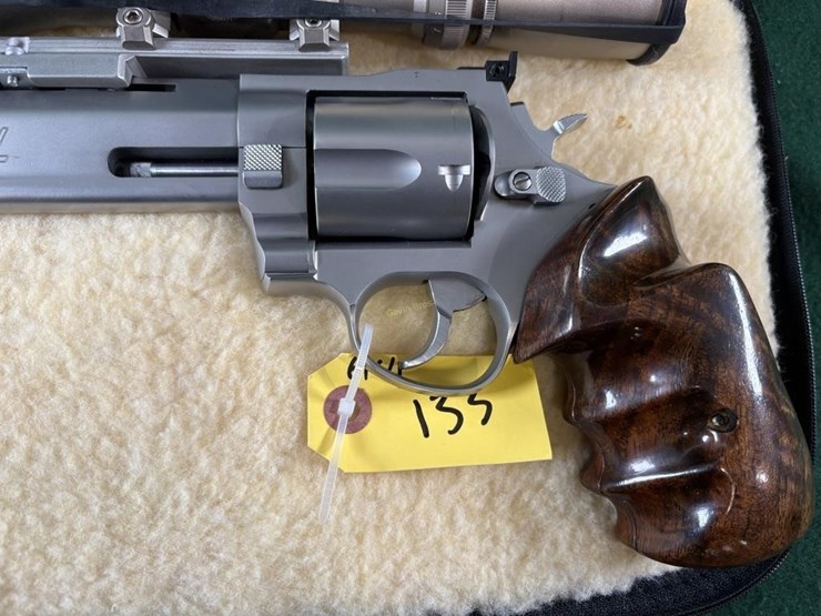 taurus-raging-bull-454-casull-revolver-image-4