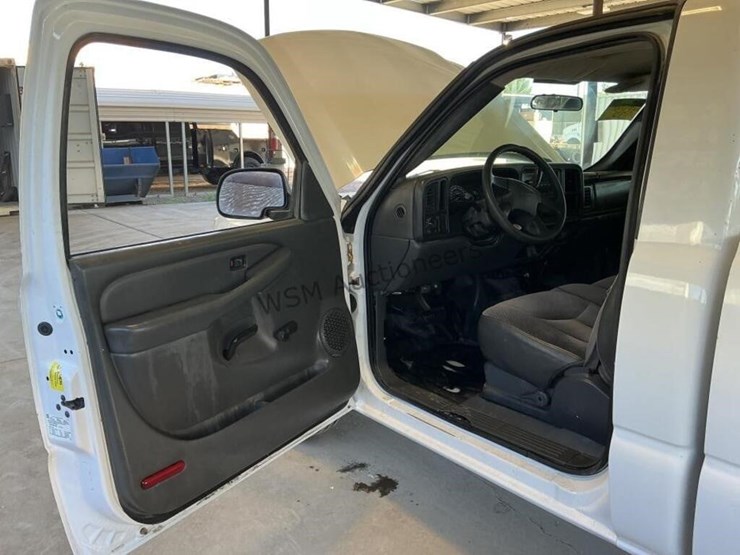 2006-chevrolet-silverado-1500-image-22