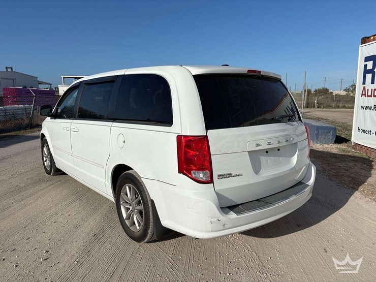 2016-dodge-grand-caravan-se-image-4