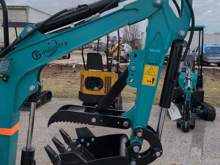 cfg-industrial-mini-excavator---qh12r---green-image-8