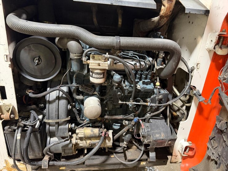 bobcat-t250-image-15