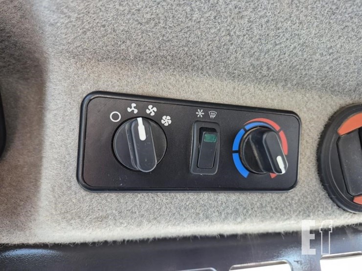 2021-bobcat-t66-image-22