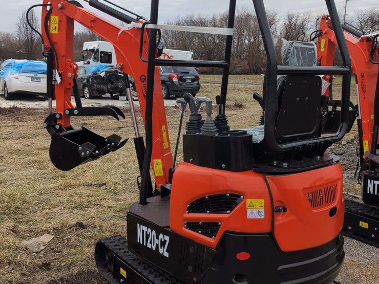 cfg-industrial-mini-excavator---nt20-cz---red-image-4