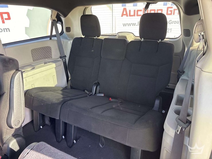 2016-dodge-grand-caravan-se-image-18