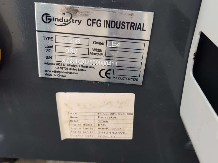 cfg-industrial-mini-excavator---xz20r---yellow-image-9