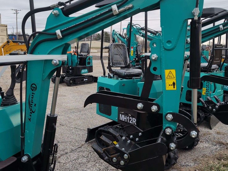 cfg-industrial-mini-excavator---mh12r---green-image-4