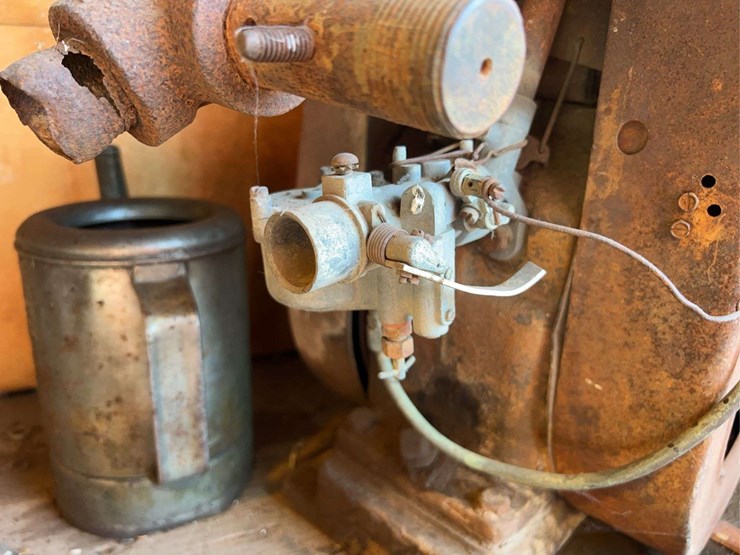 engines,-oil-jugs,-and-rope-image-23