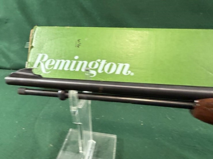 remington-fieldmaster-572-22-s,-l-or-lr-rifle-image-17