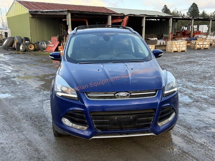 ford-escape-titanium-image-10