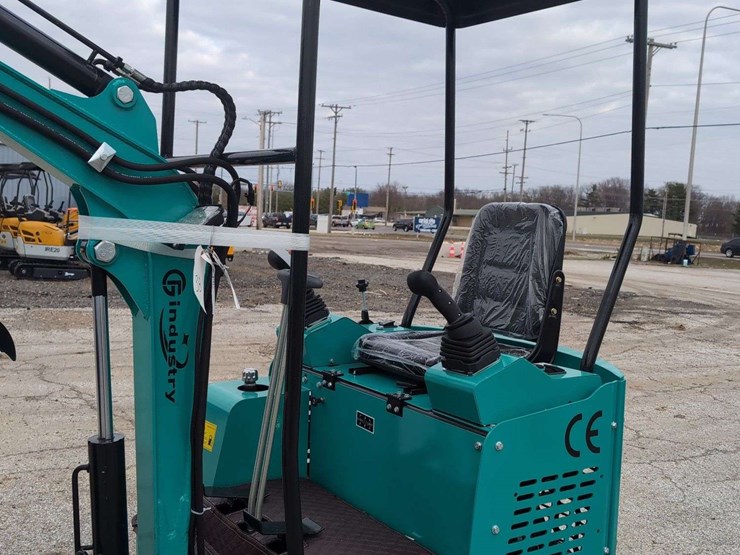 cfg-industrial-mini-excavator---h15r---green-image-4