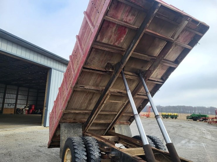 1970-international-loadstar-image-67