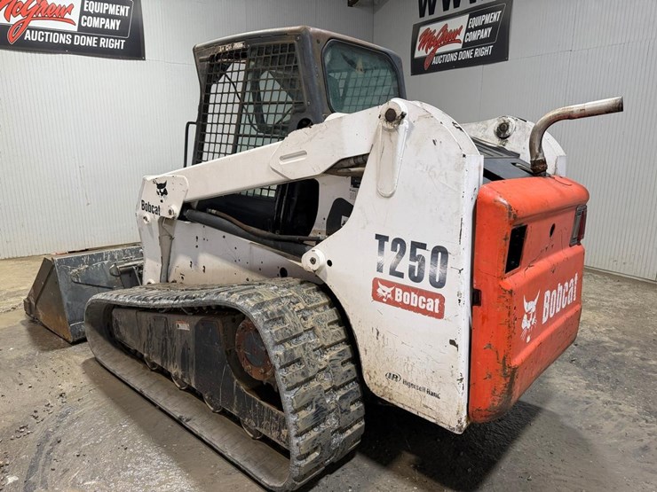 bobcat-t250-image-3