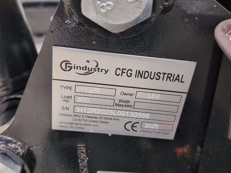 cfg-industrial-mini-excavator---h12r---yellow-image-9