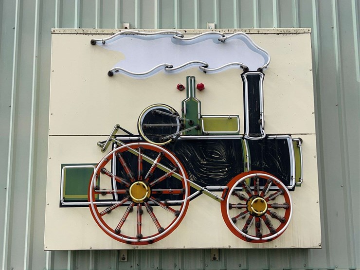 steam-engine-neon-sign-image-2