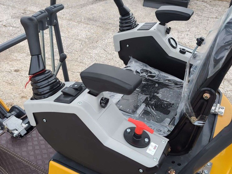 cfg-industrial-mini-excavator---xz20r---yellow-image-4