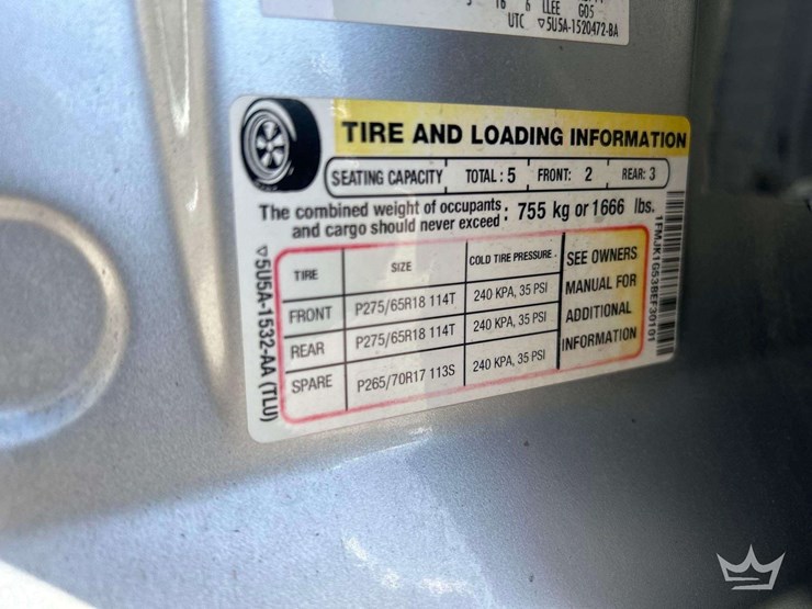 2011-ford-expedition-image-6