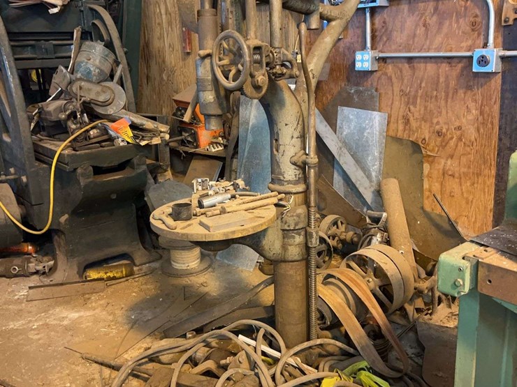 harper-and-reynolds-drill-press-image-1